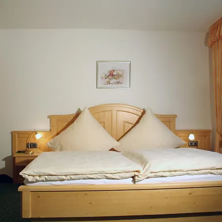 Fuggerhof Apartment